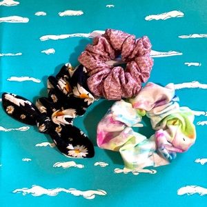 Hair scrunchie trio
